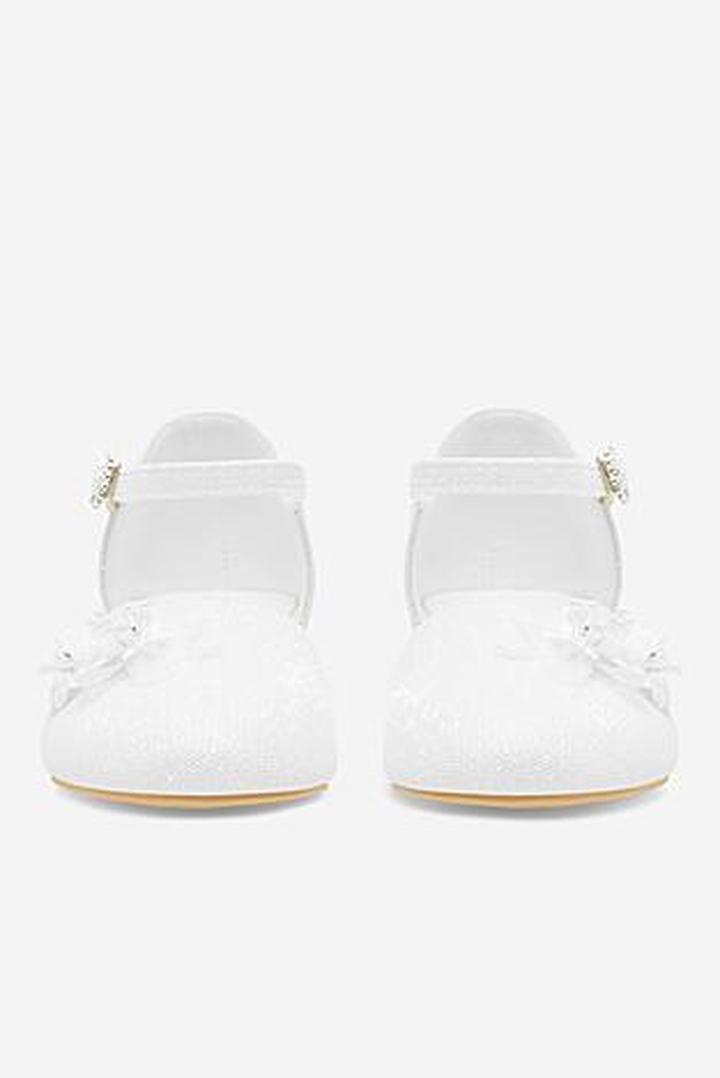 Kolorystyka i styl obuwia