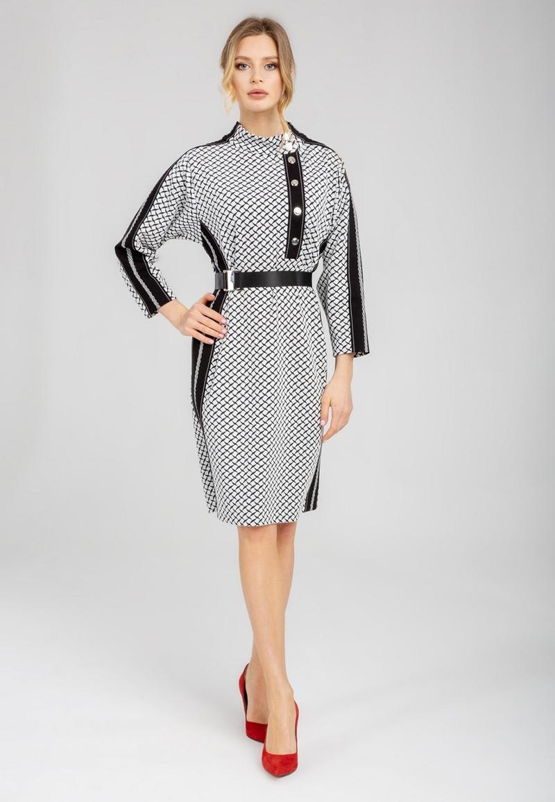 Stylizacje czarno-białej sukienki