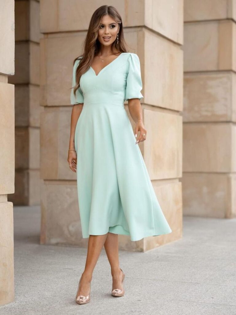 Idealne połączenia – jaki kolor butów najlepiej pasuje do miętowej sukienki?