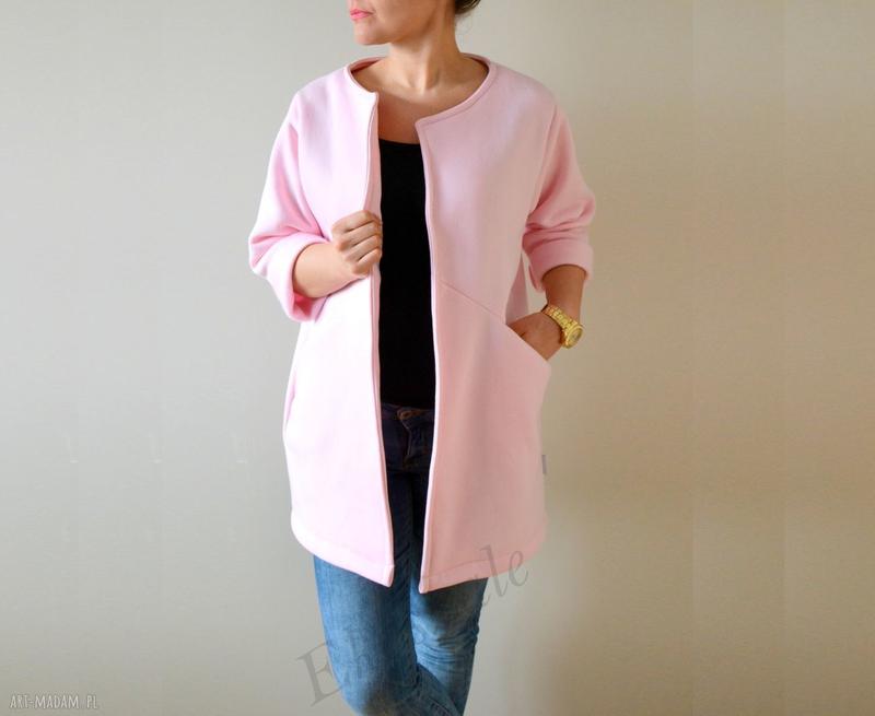 Jak uszyć idealną narzutkę dresową – krok po kroku dla każdego DIY