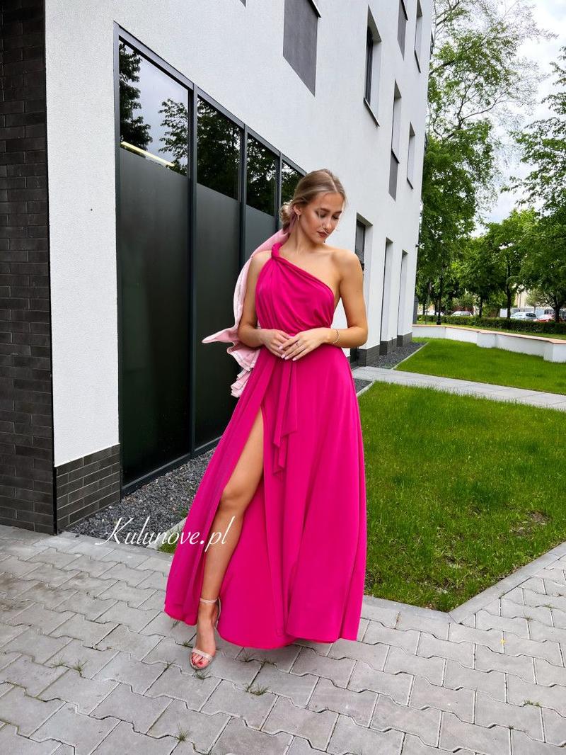 Buty do neonowej różowej sukienki