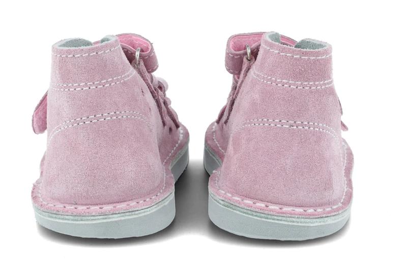 Obuwie na małe stopy