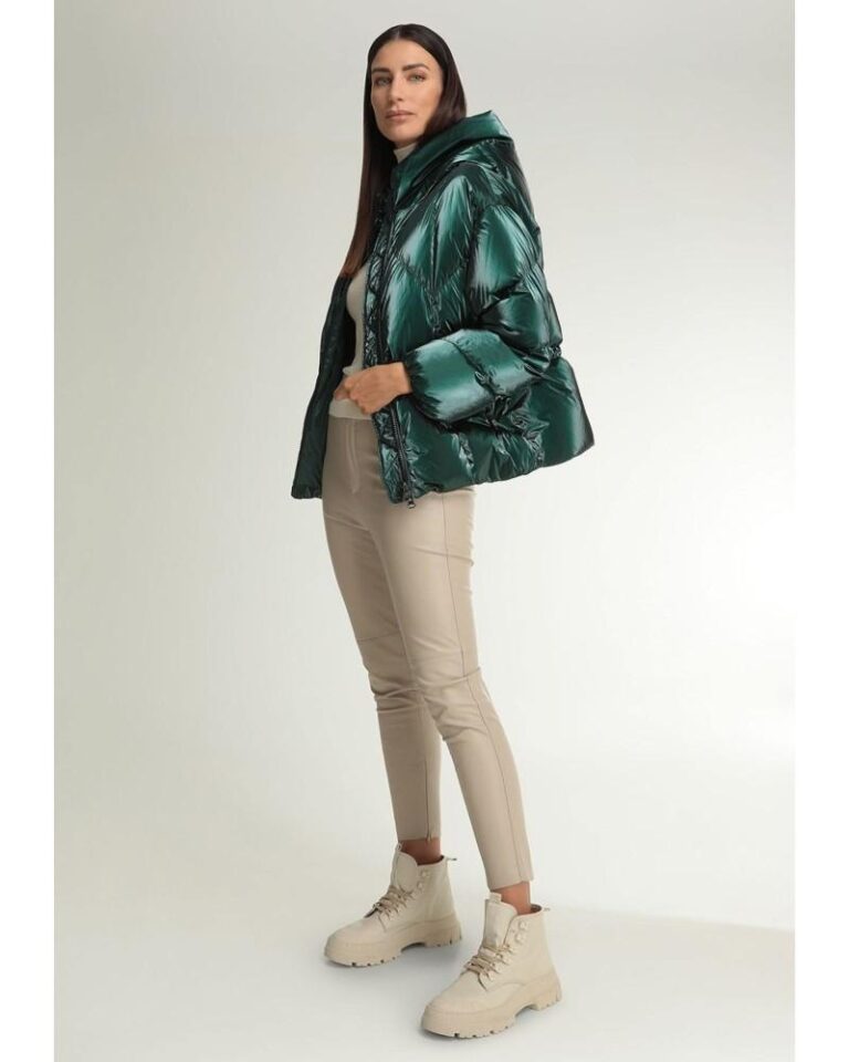 Stylowe połączenia: jakie buty pasują do zielonej kurtki?