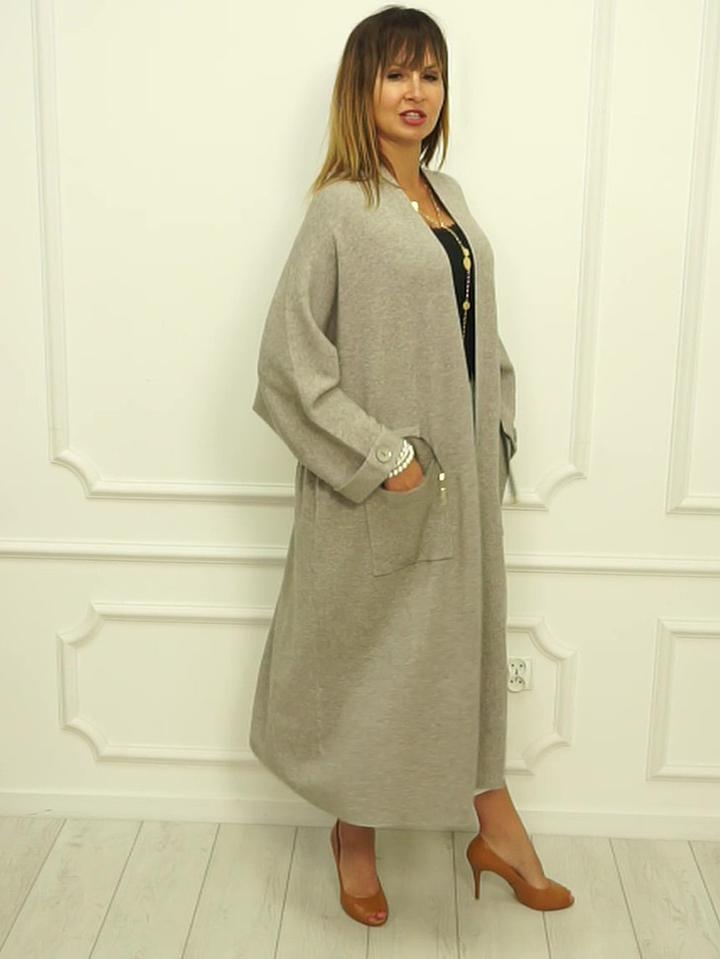Stylowy płaszcz z dzianiny – krok po kroku do samodzielnego uszycia