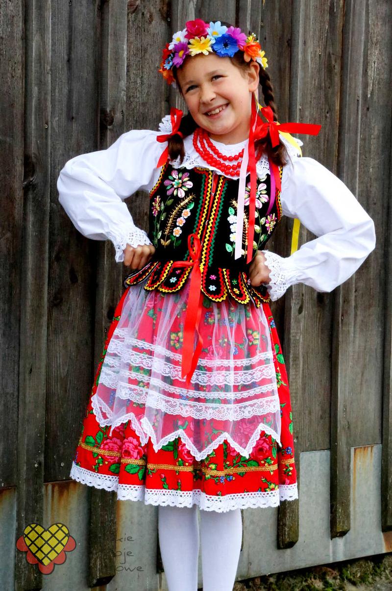 Historia i tradycja stroju krakowskiego