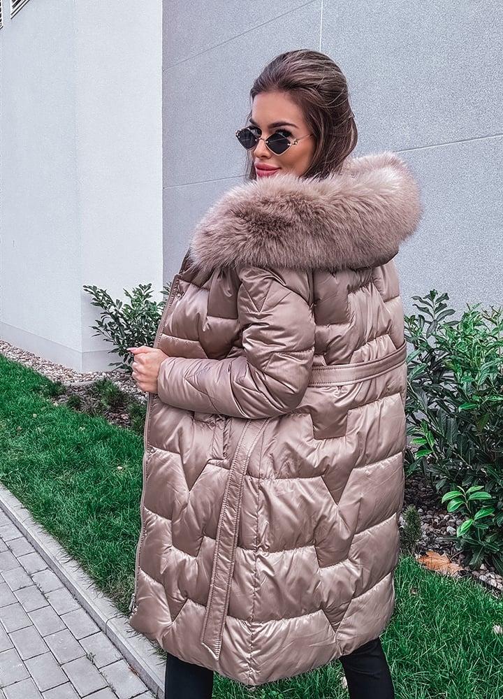 Styl i sylwetka w kurtce