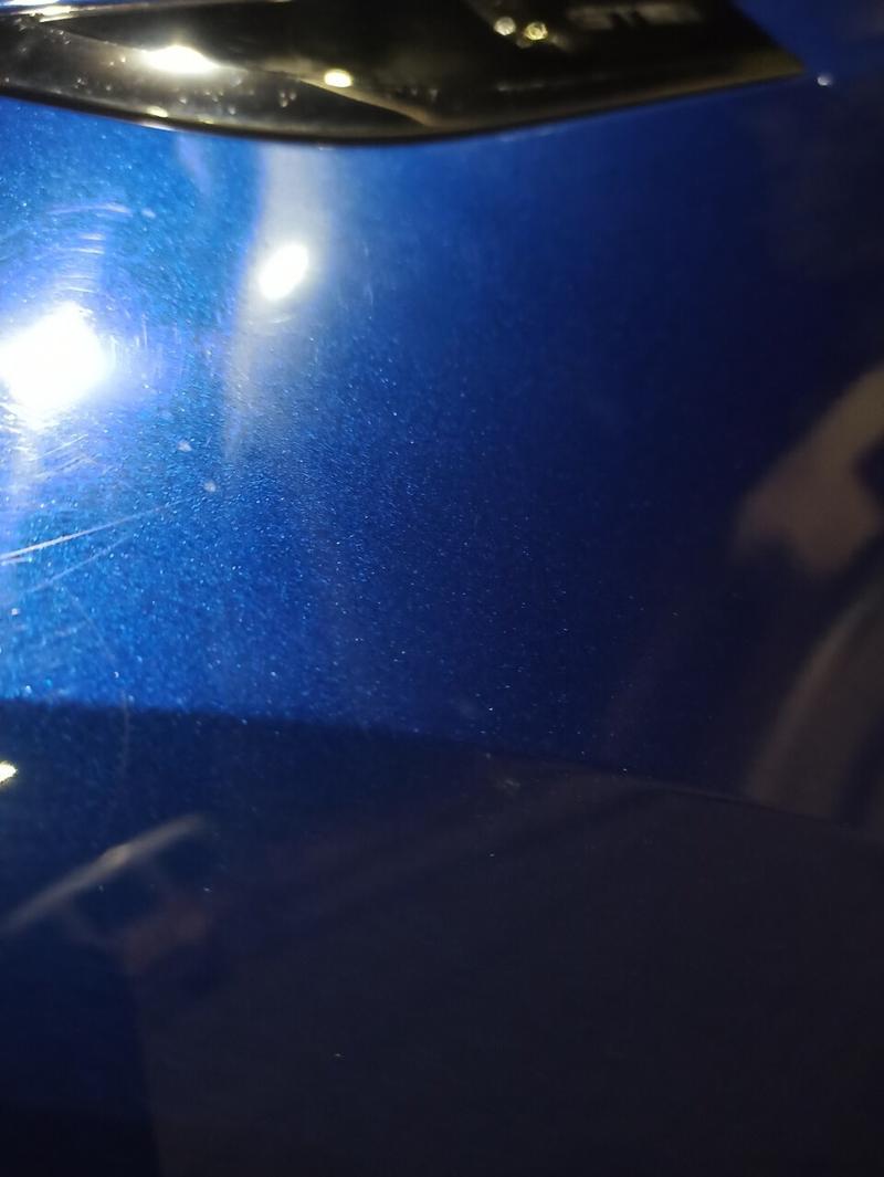 Zapobieganie plamom po lakierze w pielęgnacji