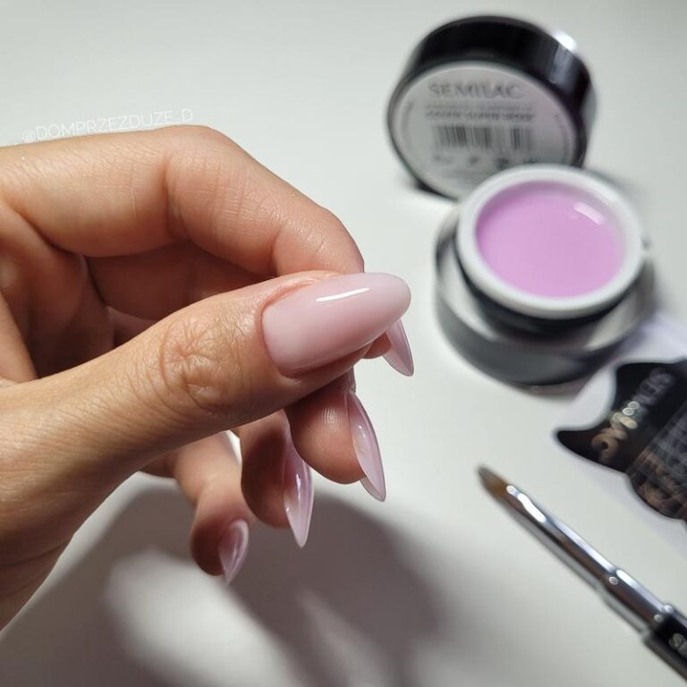 Czy paznokcie żelowe mogą same odpaść? Sprawdź, co warto wiedzieć!