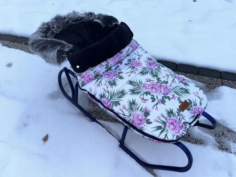 Twój idealny śpiworek z futerkiem – krok po kroku do szycia z miłością