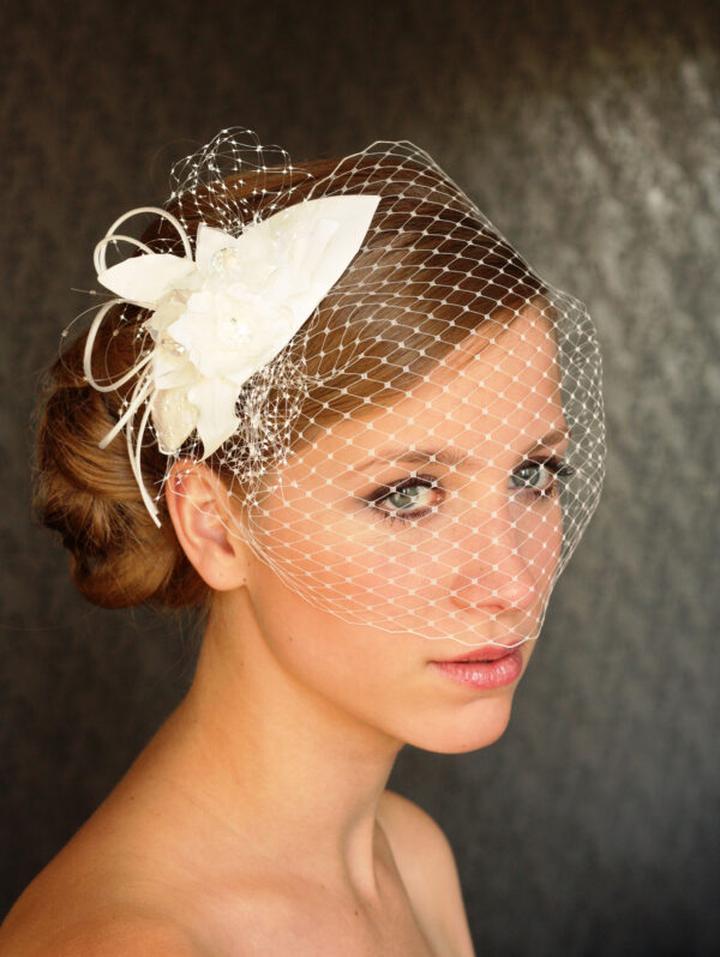 Dopasowanie toczka do sukni